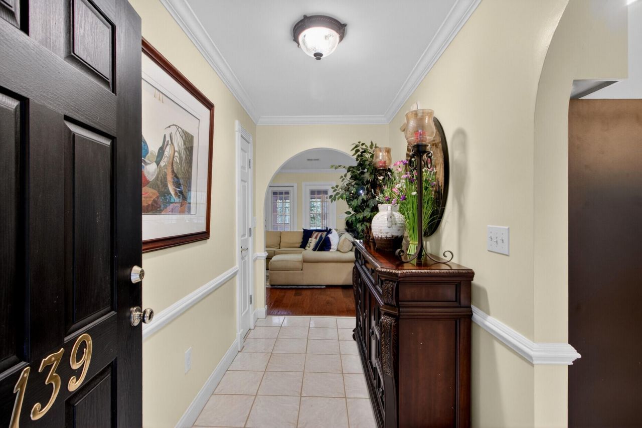 139 Charpia Avenue Photo 4