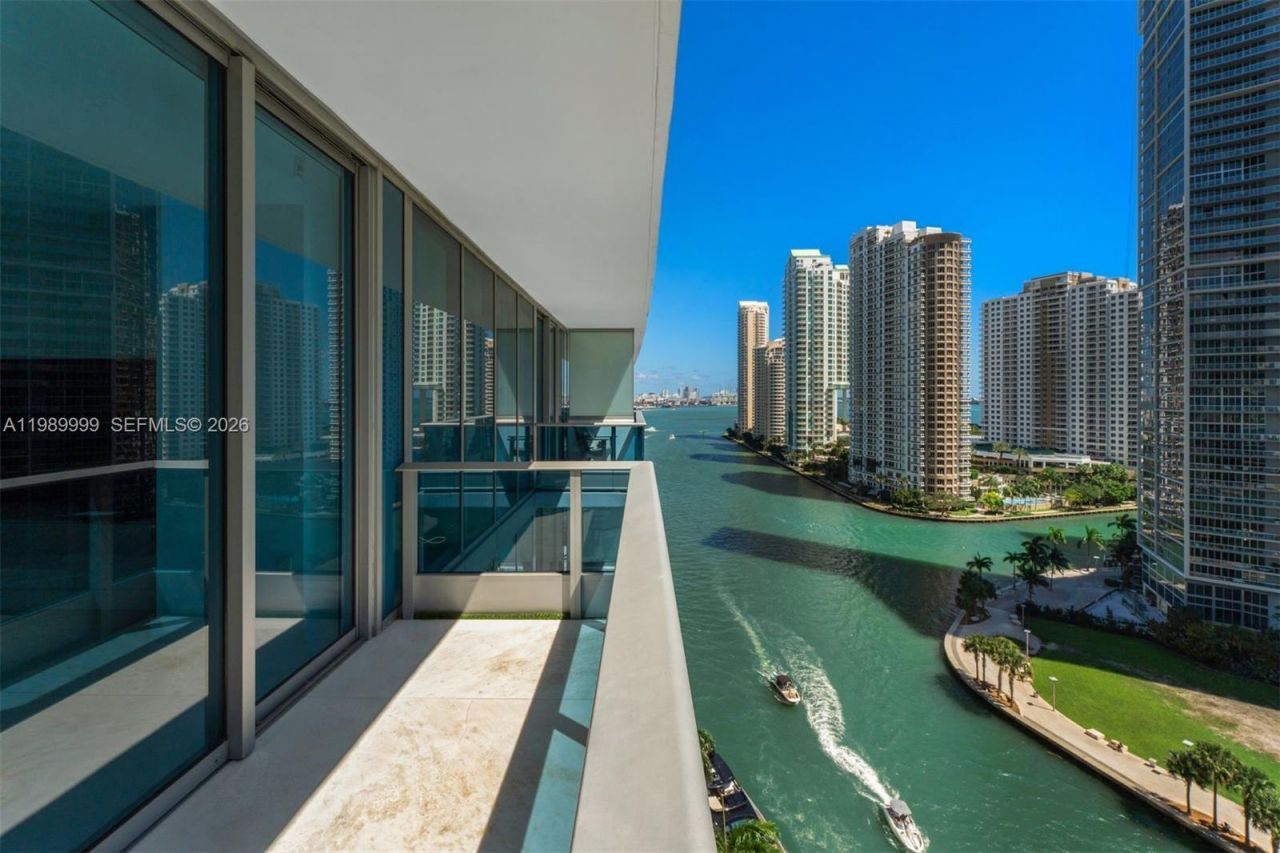 200 Biscayne Boulevard Way, Unit 1406, Miami, FL 33131 Photo