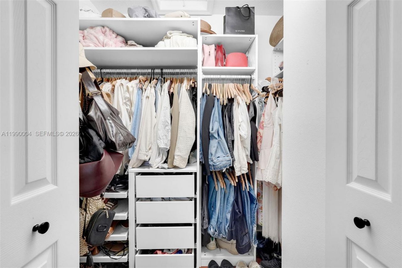 738 NE 90th St, Unit 207, Miami, FL 33138 Photo