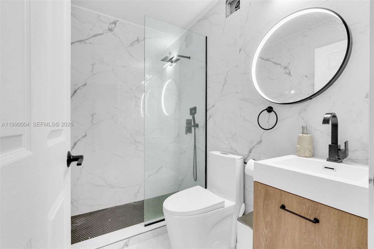 738 NE 90th St, Unit 207, Miami, FL 33138 Photo