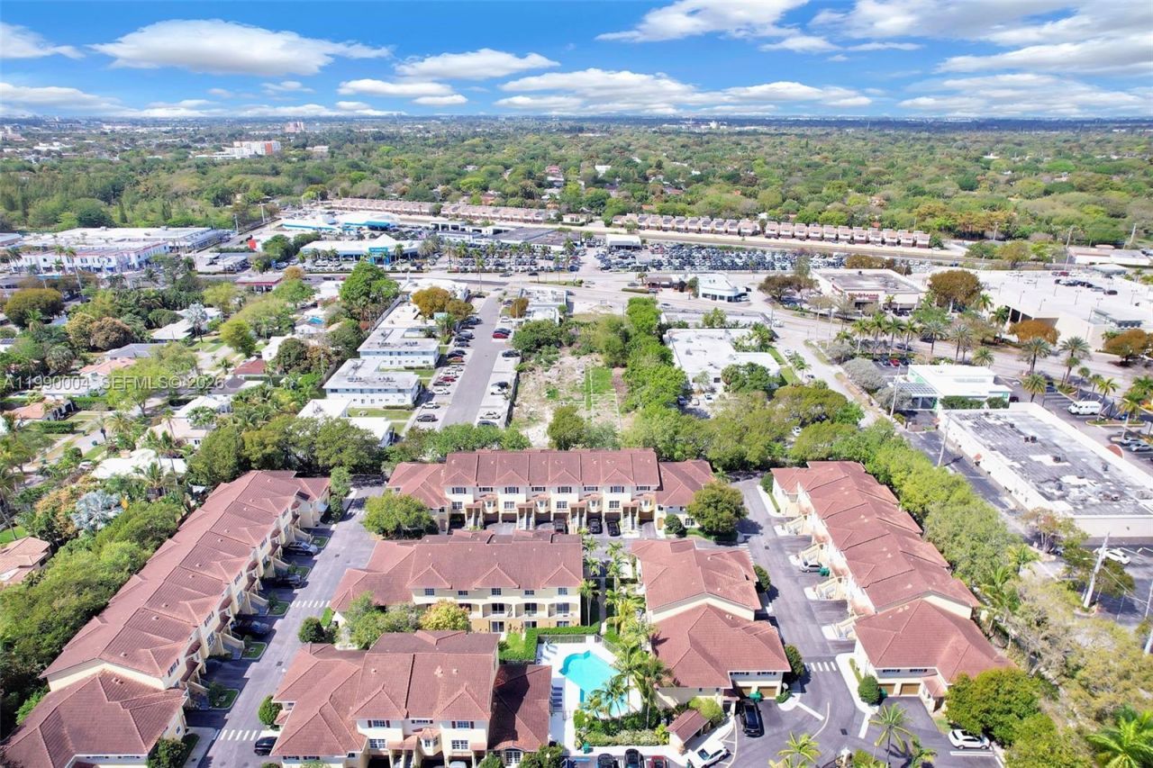 738 NE 90th St, Unit 207, Miami, FL 33138 Photo