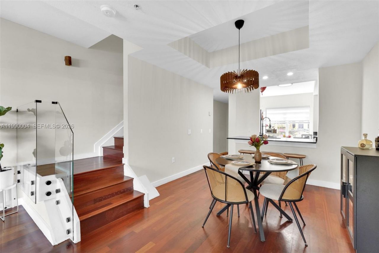 738 NE 90th St, Unit 207, Miami, FL 33138 Photo