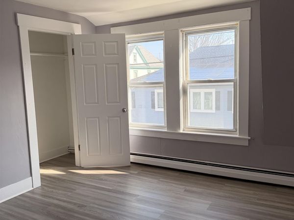 85 Ash Street, Nashua, NH 03063