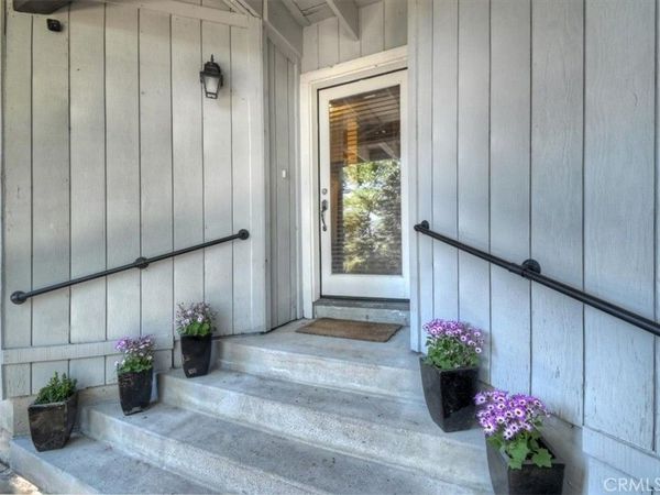 24607 Altdorf Drive, Crestline, CA 92325