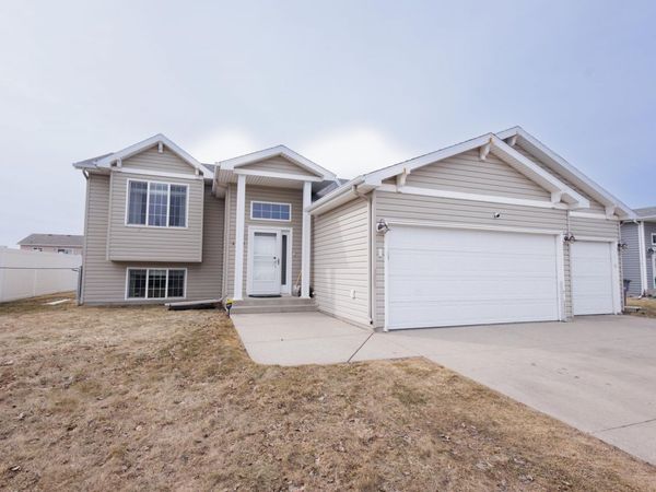 4241 17th Street S, Moorhead, MN 56560