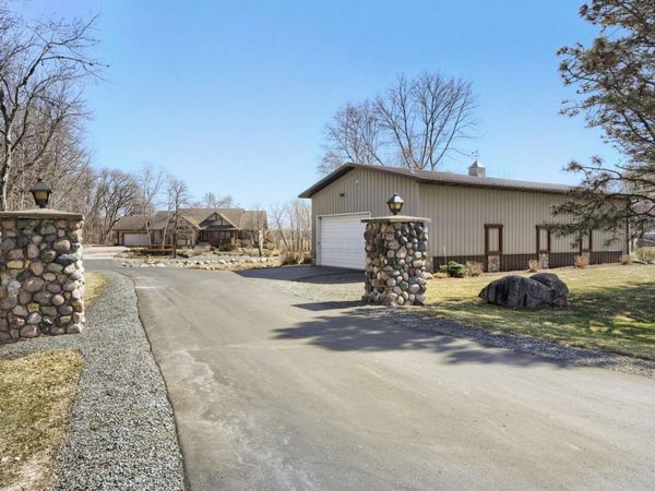 25493 W Comfort Drive, Wyoming, MN 55025