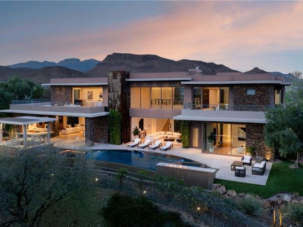 91 Hawk Ridge Drive, Las Vegas, NV 89135