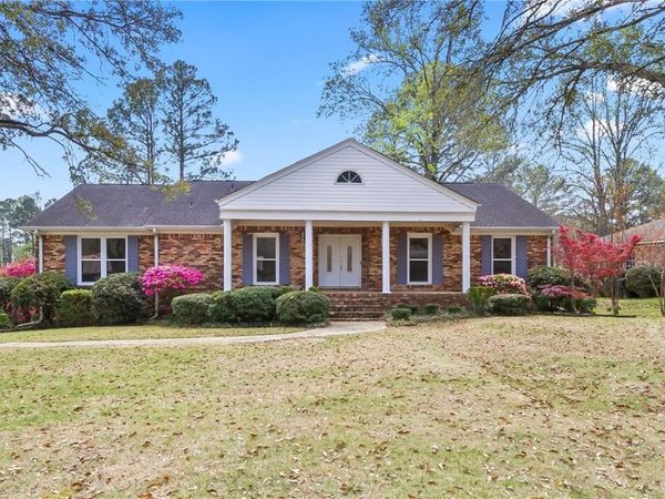 5605 Woodberry Lane, Tuscaloosa, AL 35405