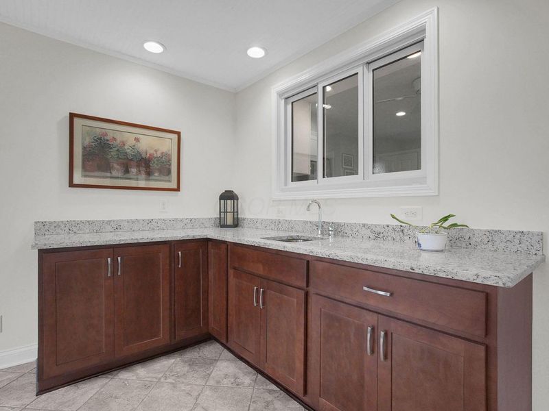 2577 Westmont Boulevard, Columbus, OH 43221 Photo 14