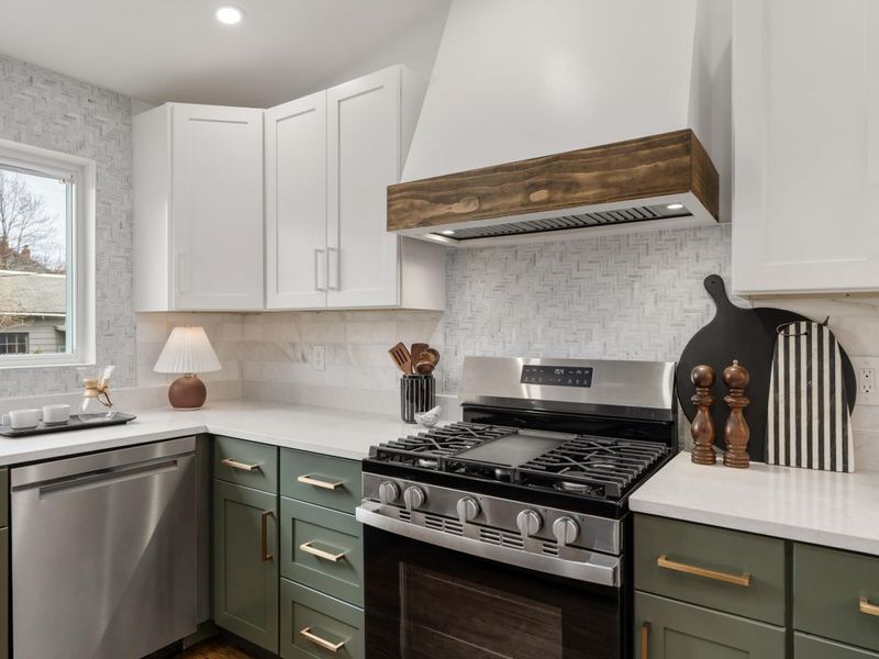 196 E Gates Street, Columbus, OH 43206 Photo 4