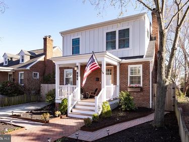 127 E WALNUT STREET , ALEXANDRIA, VA 22301