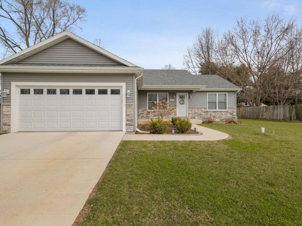 10755 Dunn Road, Osceola, IN 46561