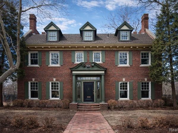 1818 Iroquois Street, Detroit, MI 48214