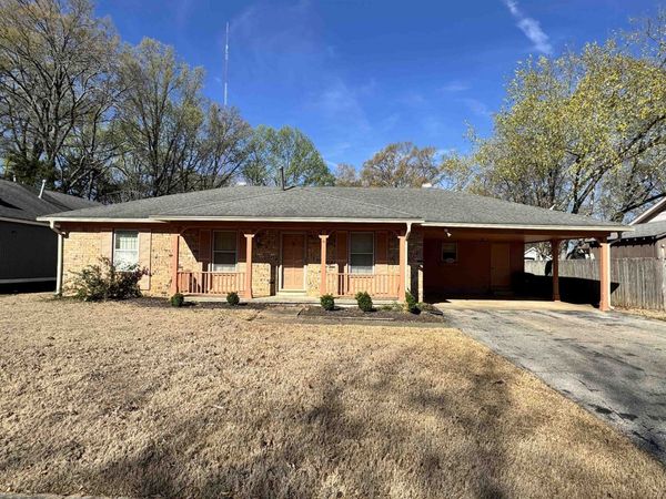 2093 WILD VIOLET DR, Memphis, TN 38133