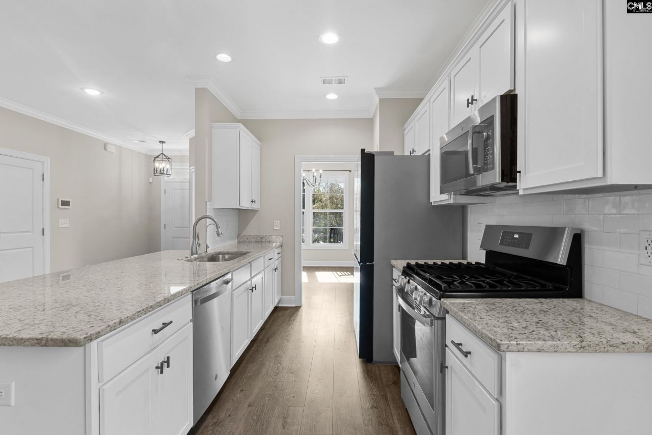 703 Mayflower Trail Photo 11