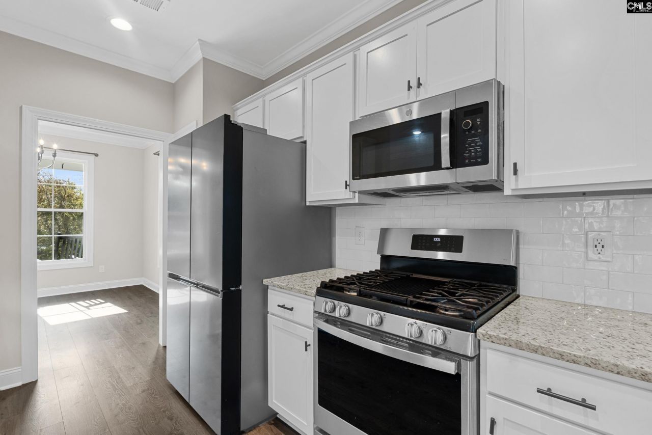 703 Mayflower Trail Photo 12