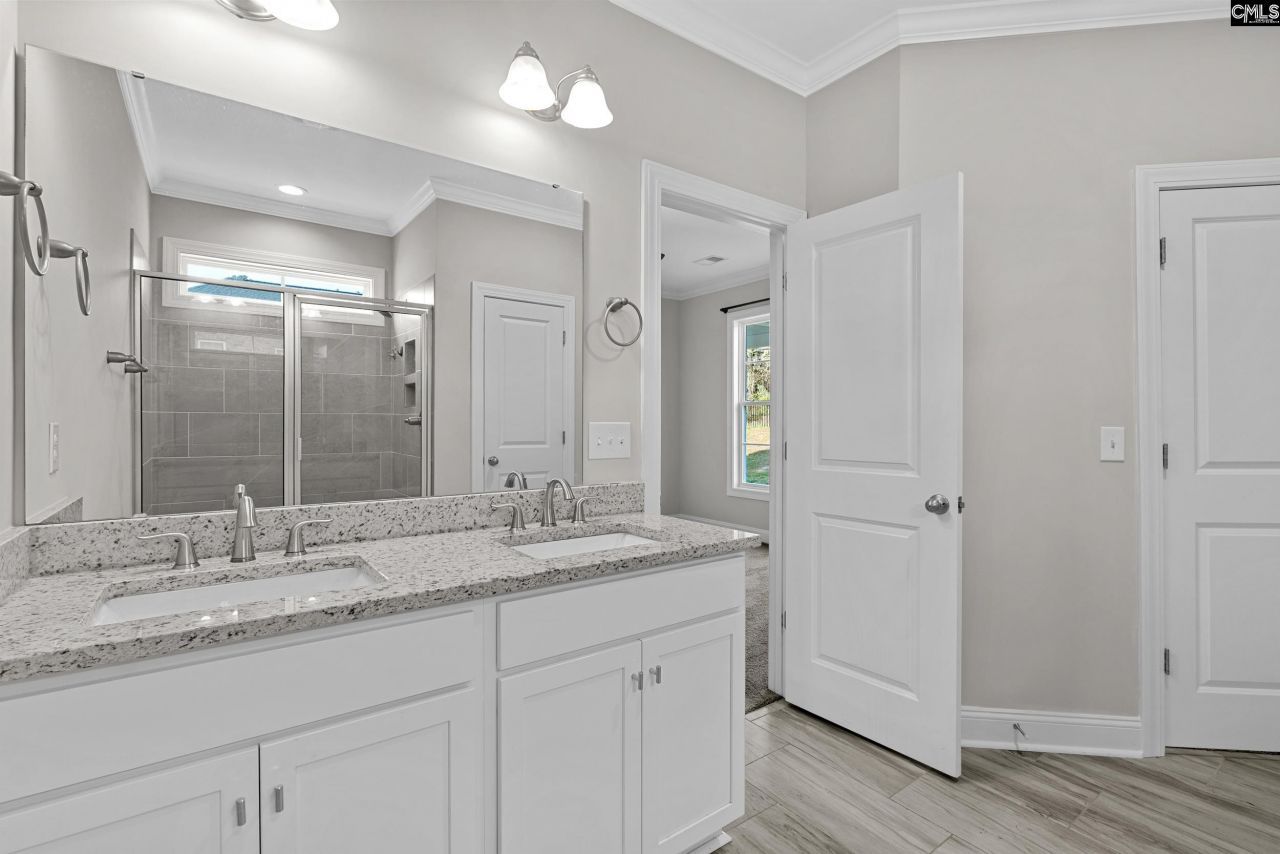 703 Mayflower Trail Photo 20