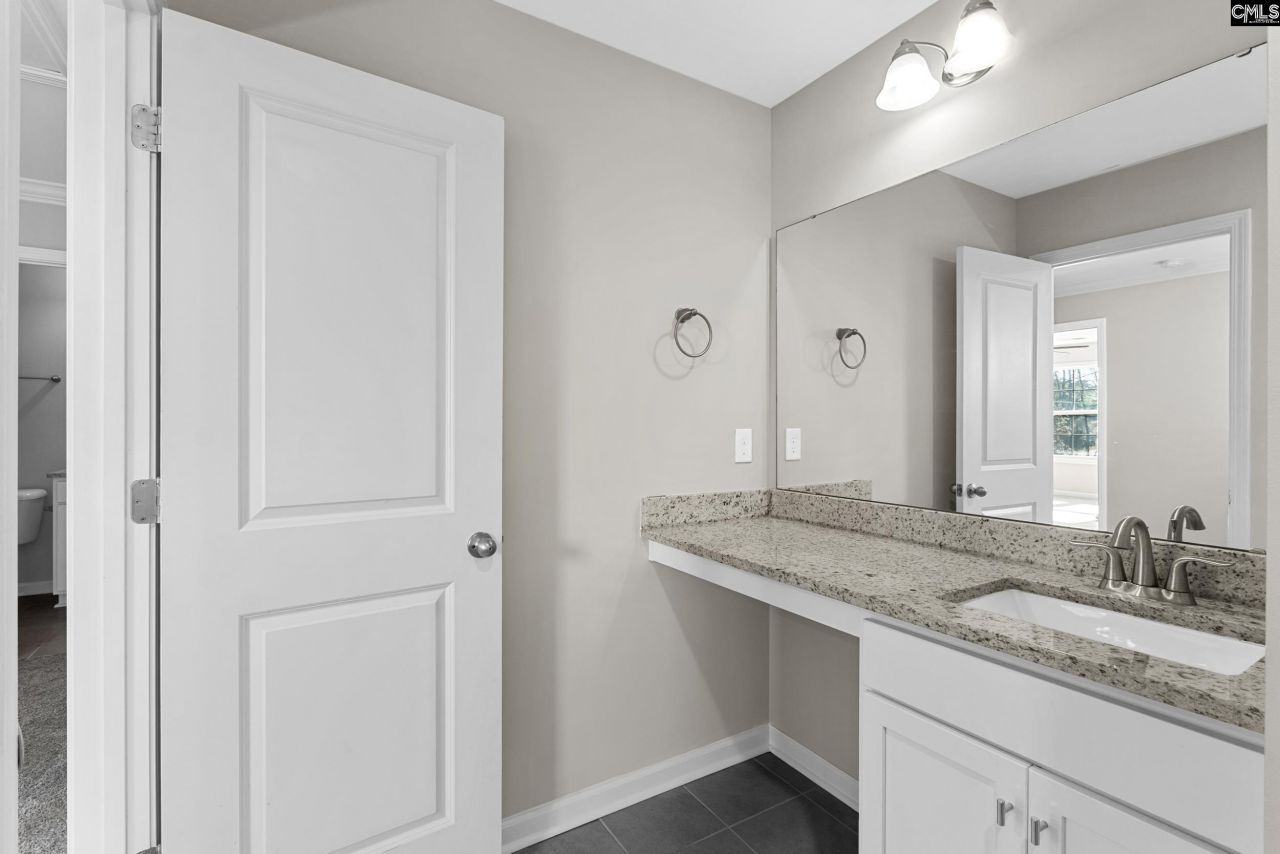 703 Mayflower Trail Photo 24