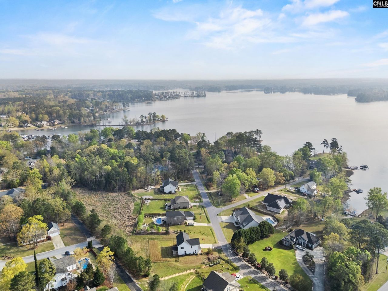 703 Mayflower Trail Photo 35