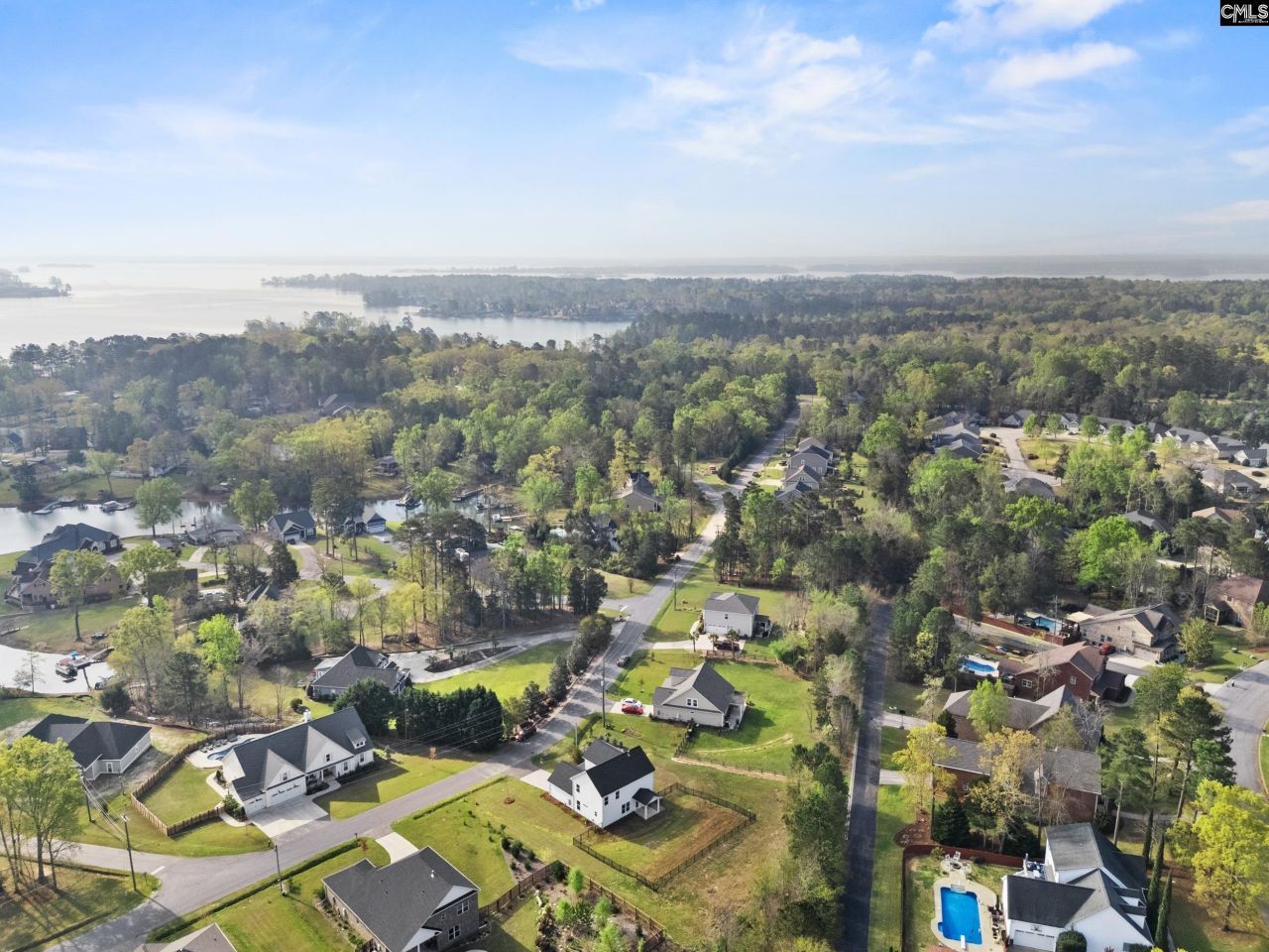 703 Mayflower Trail Photo 42