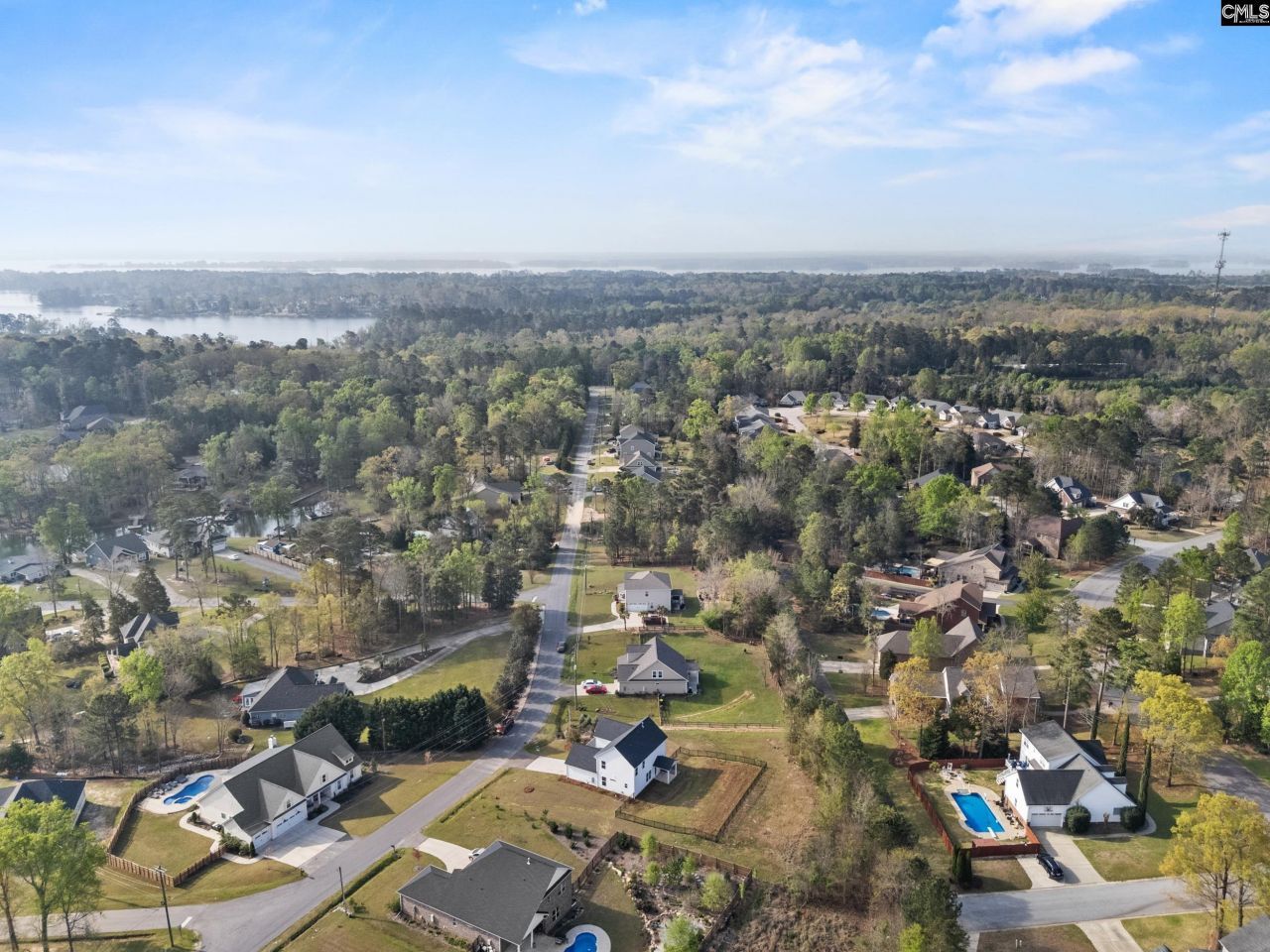 703 Mayflower Trail Photo 43