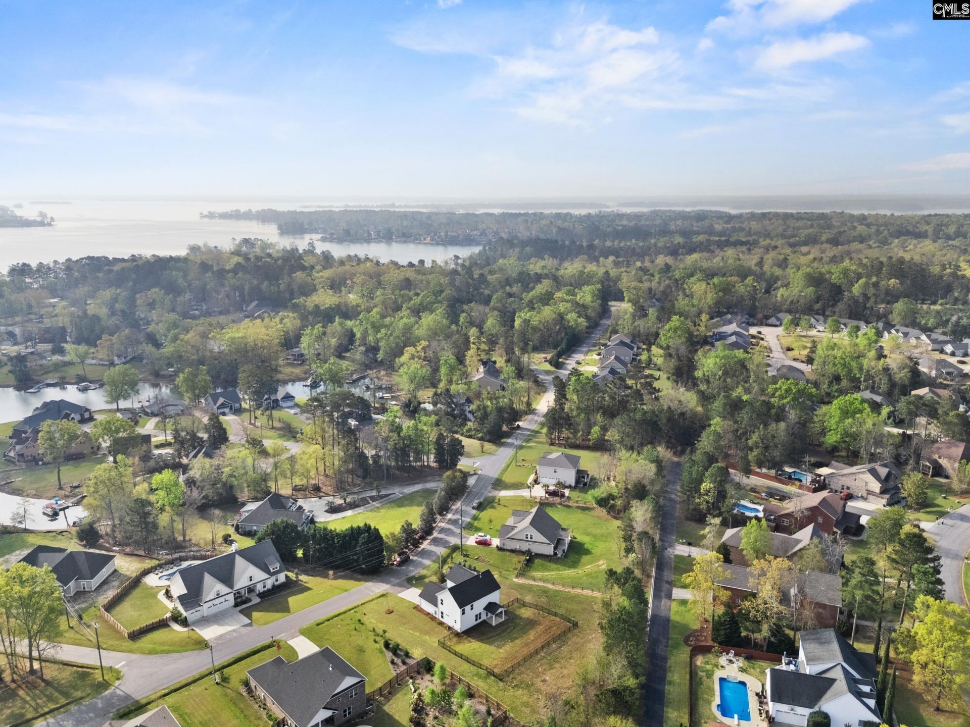 703 Mayflower Trail Photo 48