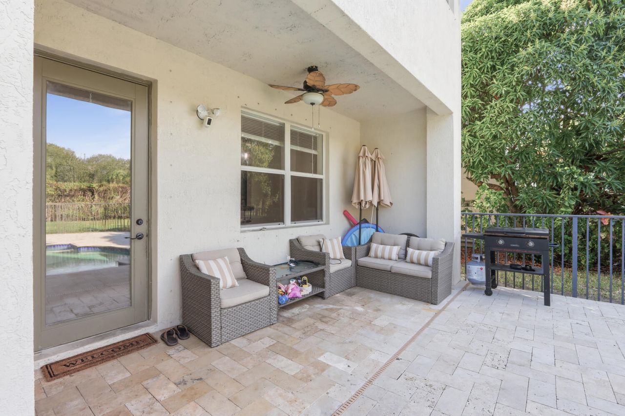 1085 Center Stone Lane, Riviera Beach, FL 33404 Photo