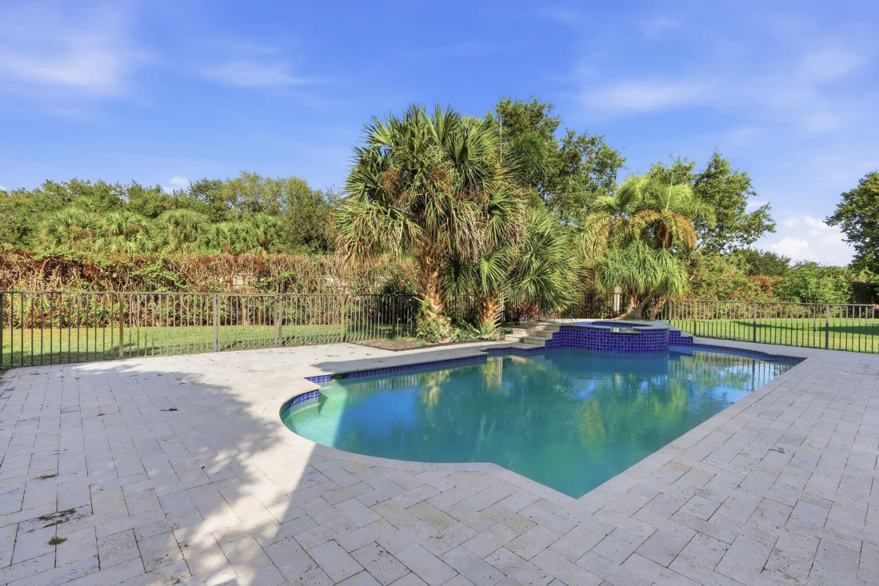 1085 Center Stone Lane, Riviera Beach, FL 33404 Photo