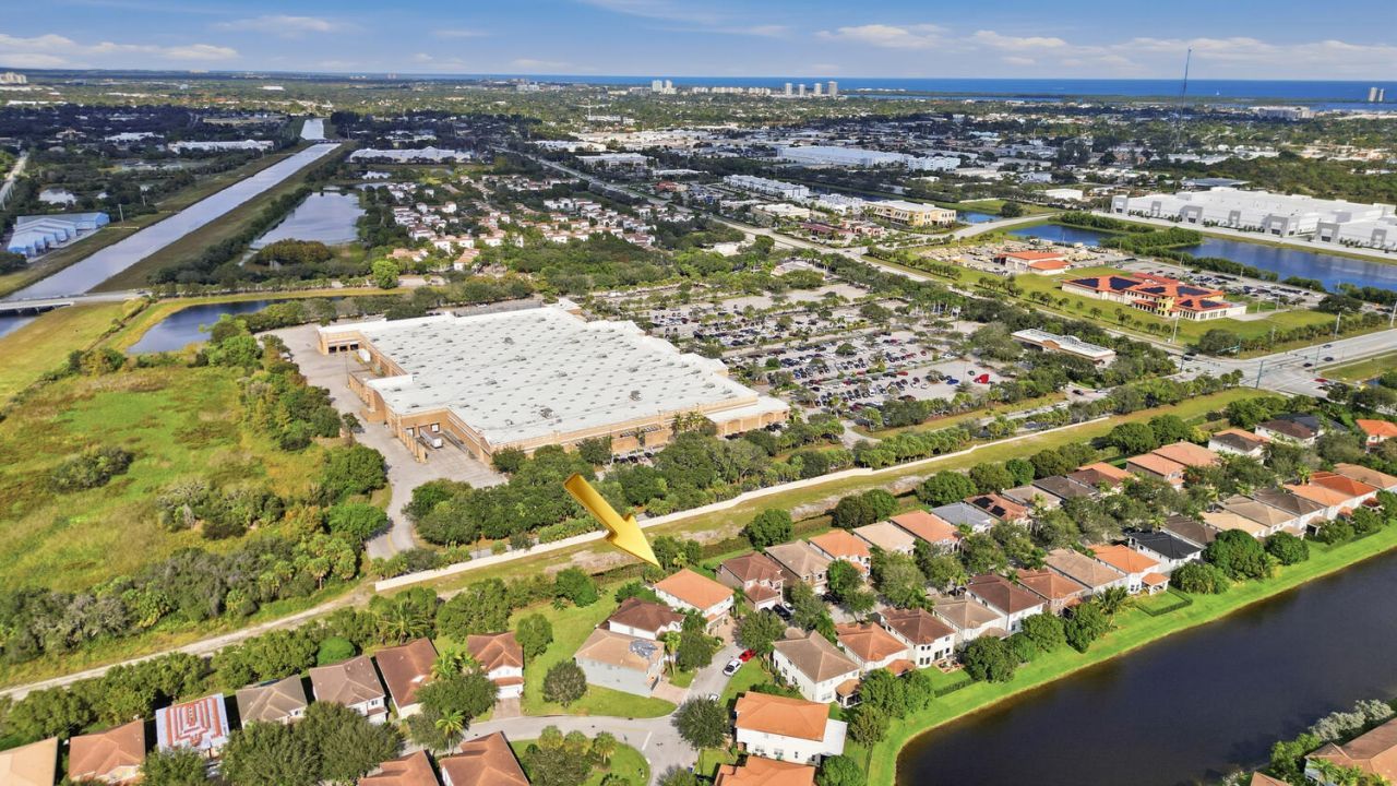 1085 Center Stone Lane, Riviera Beach, FL 33404 Photo