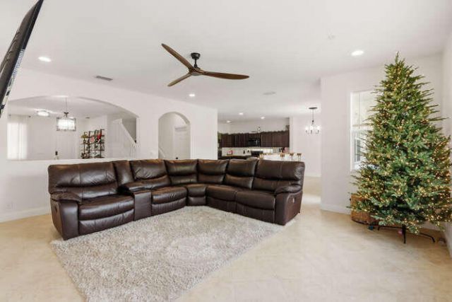 1085 Center Stone Lane, Riviera Beach, FL 33404 Photo