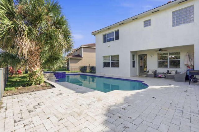 1085 Center Stone Lane, Riviera Beach, FL 33404 Photo
