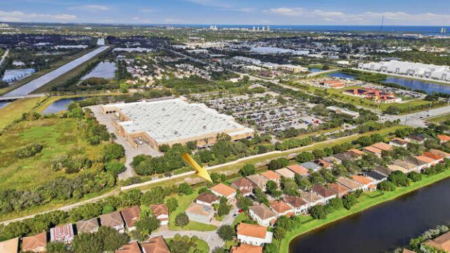 1085 Center Stone Lane, Riviera Beach, FL 33404 Photo