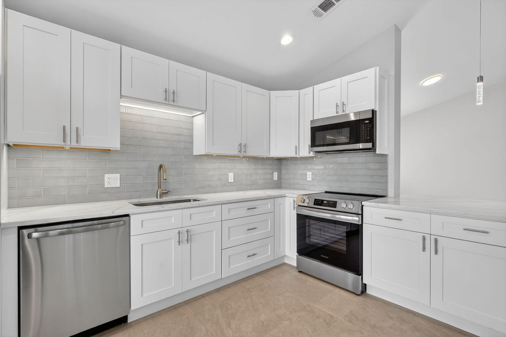 2142 SW Olympic Club Terrace, Palm City, FL 34990 Photo