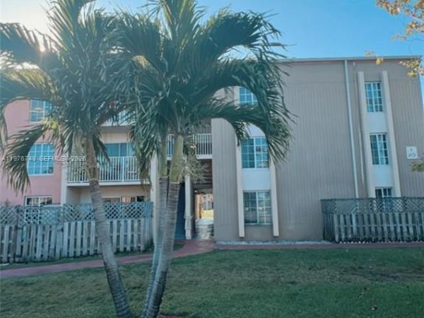 4920 NW 79th Ave , Unit 205, Doral, FL 33166