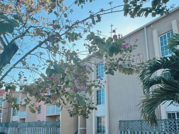 4920 NW 79th Ave, Unit 205, Doral, FL 33166