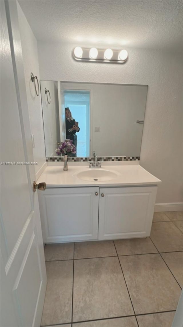 4920 NW 79th Ave, Unit 205, Doral, FL 33166 Photo