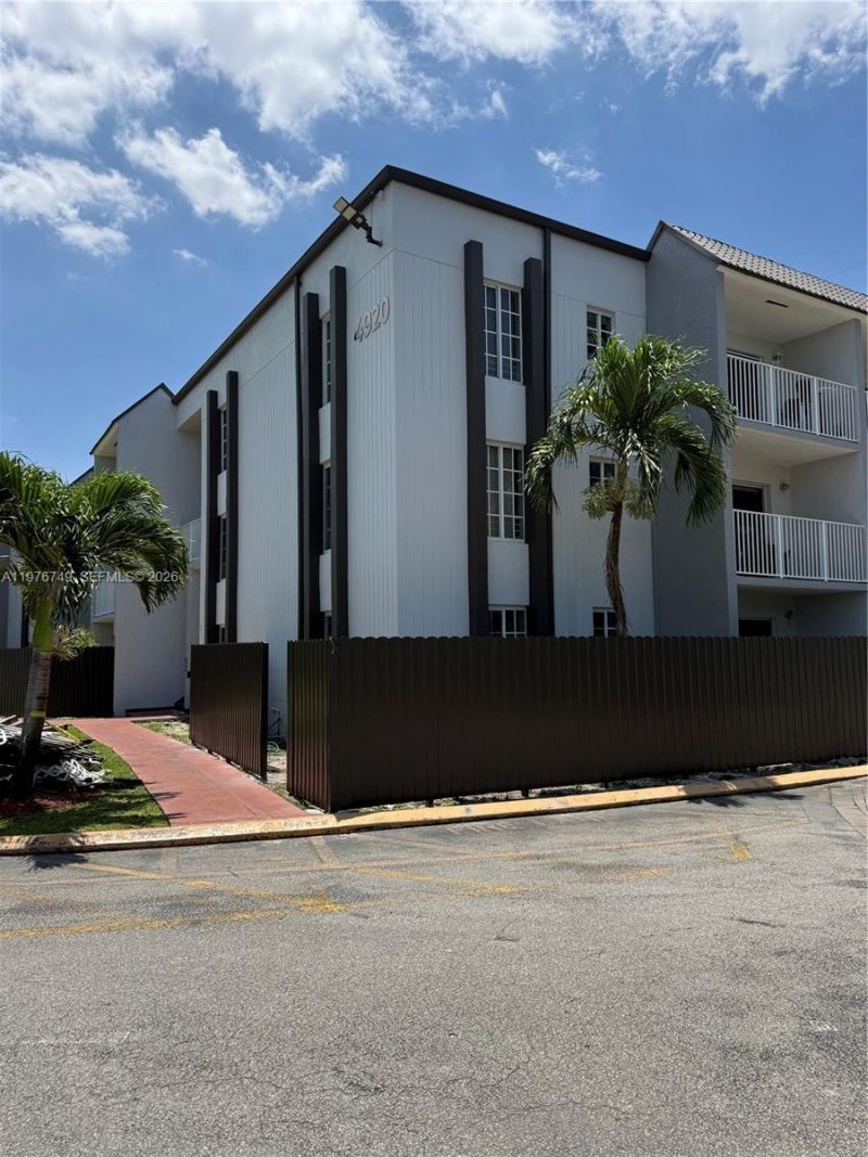 4920 NW 79th Ave, Unit 205, Doral, FL 33166 Photo