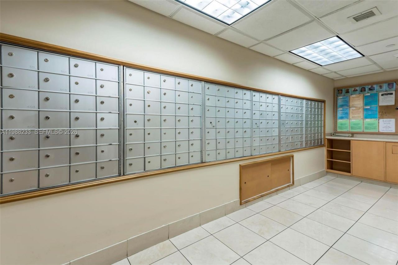 111 Briny Ave , Unit 27-01, Pompano Beach, FL 33062 Photo