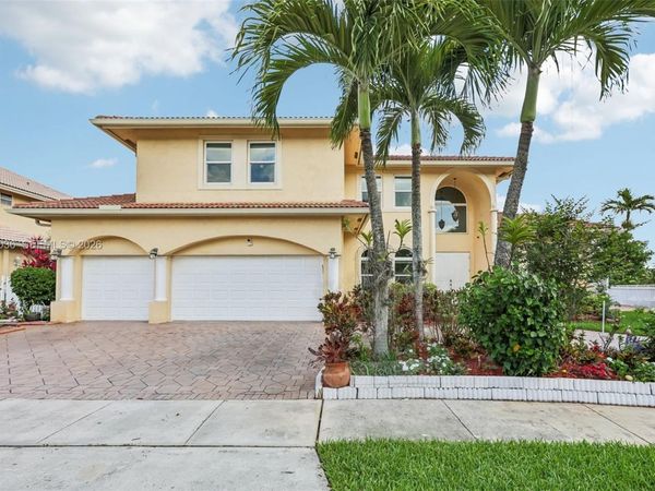 17211 SW 12th St, Pembroke Pines, FL 33029