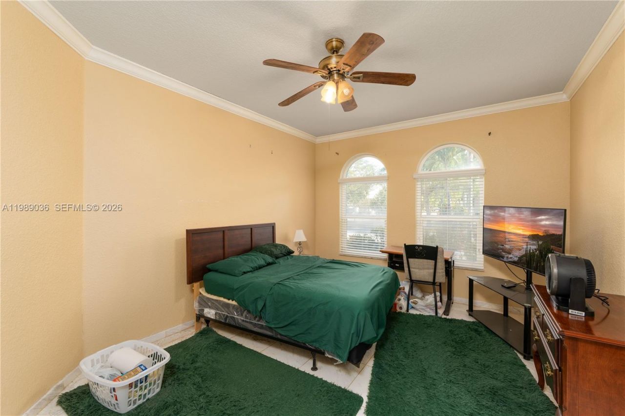 17211 SW 12th St, Pembroke Pines, FL 33029 Photo