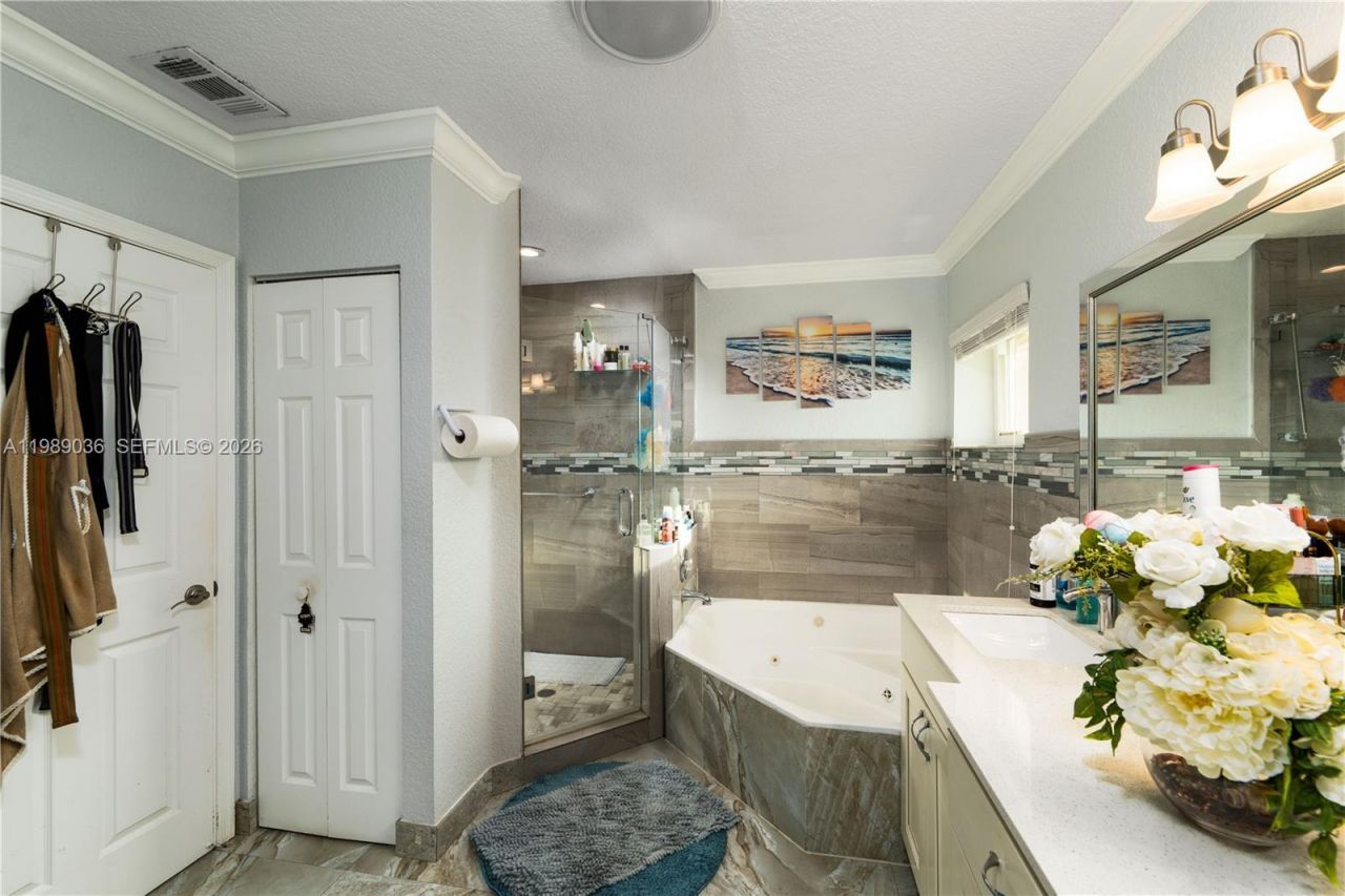 17211 SW 12th St, Pembroke Pines, FL 33029 Photo