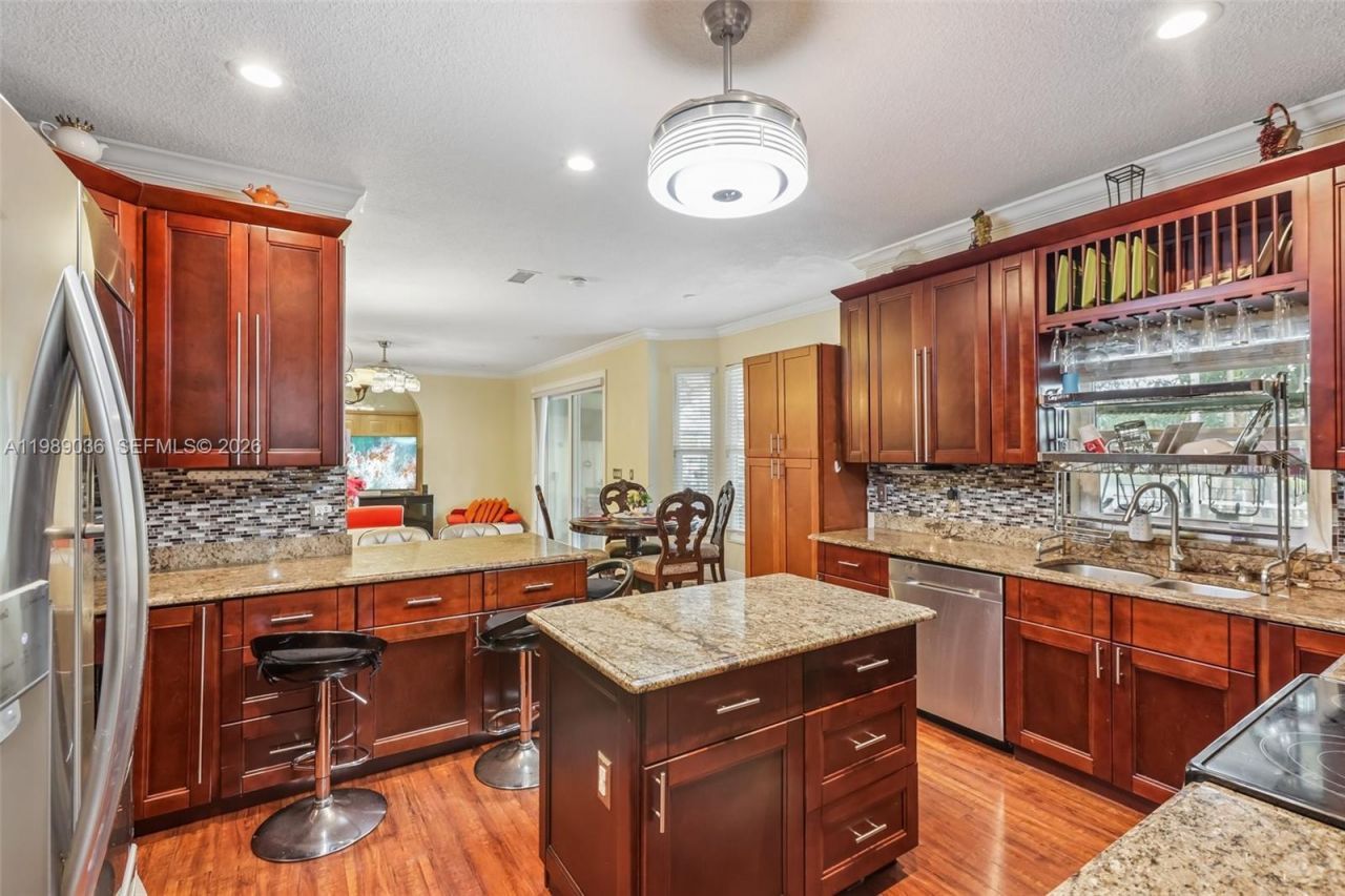 17211 SW 12th St, Pembroke Pines, FL 33029 Photo