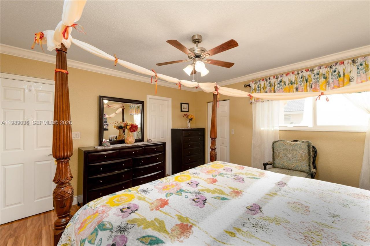 17211 SW 12th St, Pembroke Pines, FL 33029 Photo