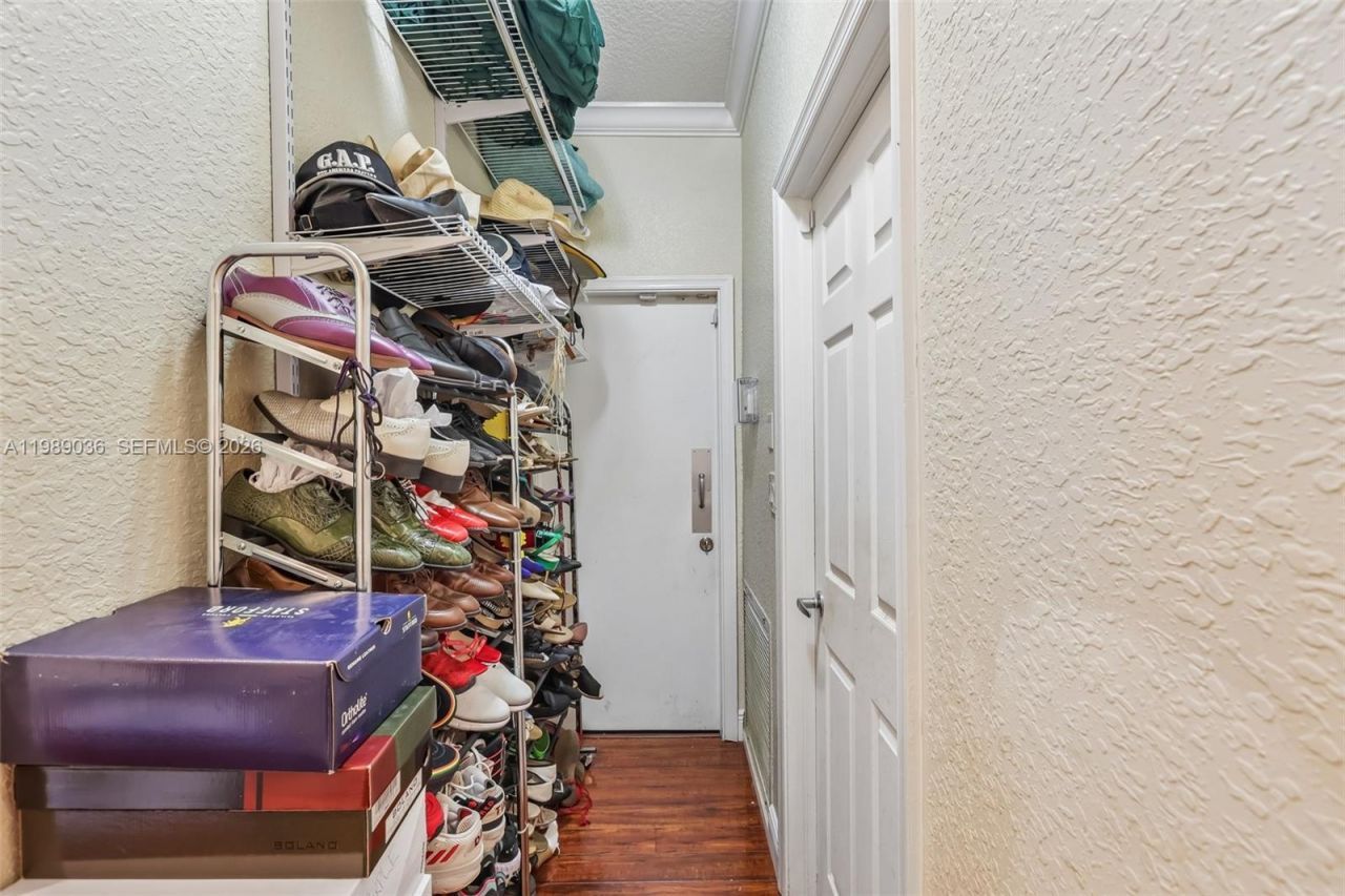 17211 SW 12th St, Pembroke Pines, FL 33029 Photo