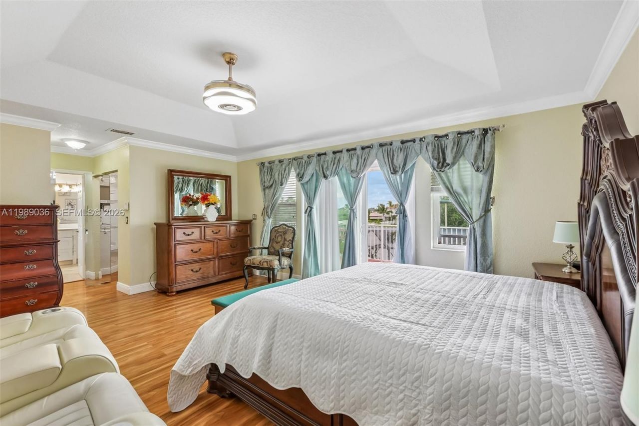 17211 SW 12th St, Pembroke Pines, FL 33029 Photo