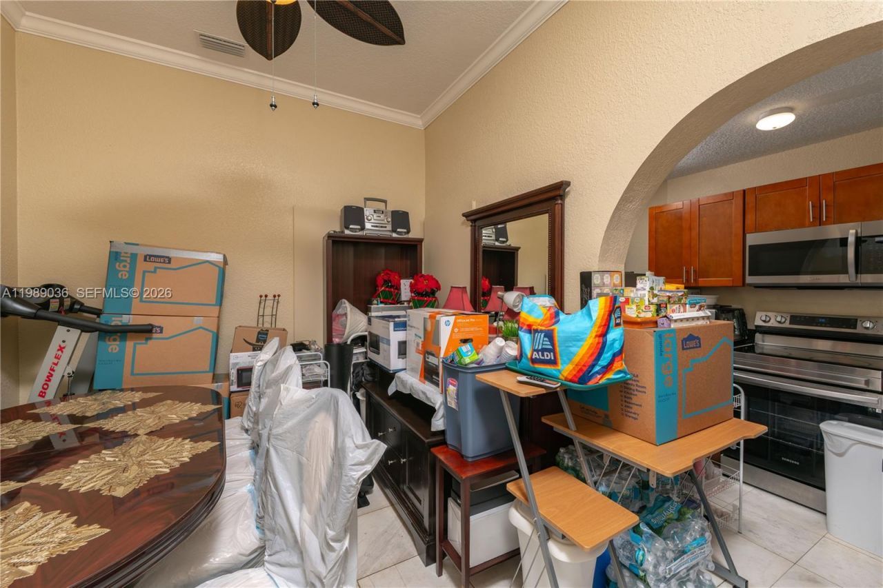 17211 SW 12th St, Pembroke Pines, FL 33029 Photo