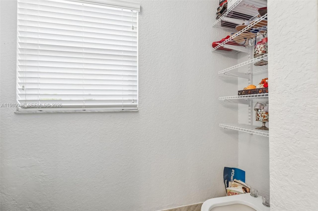 17211 SW 12th St, Pembroke Pines, FL 33029 Photo