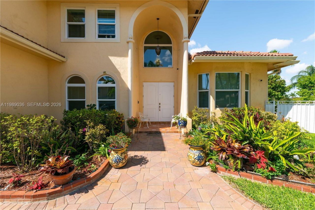 17211 SW 12th St, Pembroke Pines, FL 33029 Photo