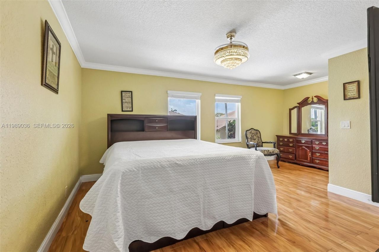 17211 SW 12th St, Pembroke Pines, FL 33029 Photo