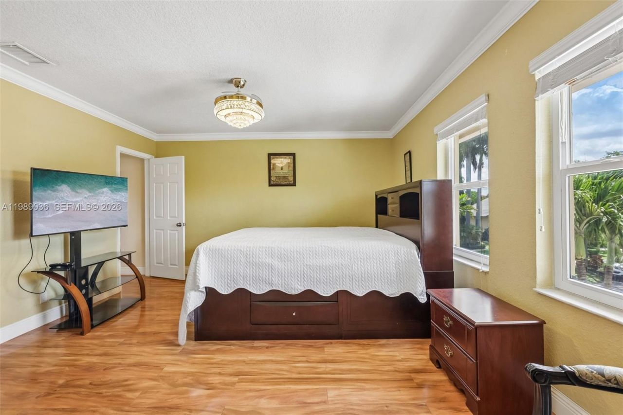 17211 SW 12th St, Pembroke Pines, FL 33029 Photo